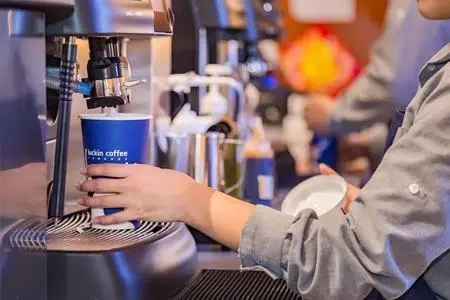 瑞幸咖啡加盟一年赚多少钱